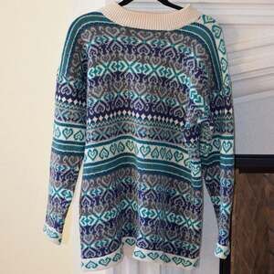 Affinity Vintage Fair Isle Heart Pattern Knit Sweater Size L